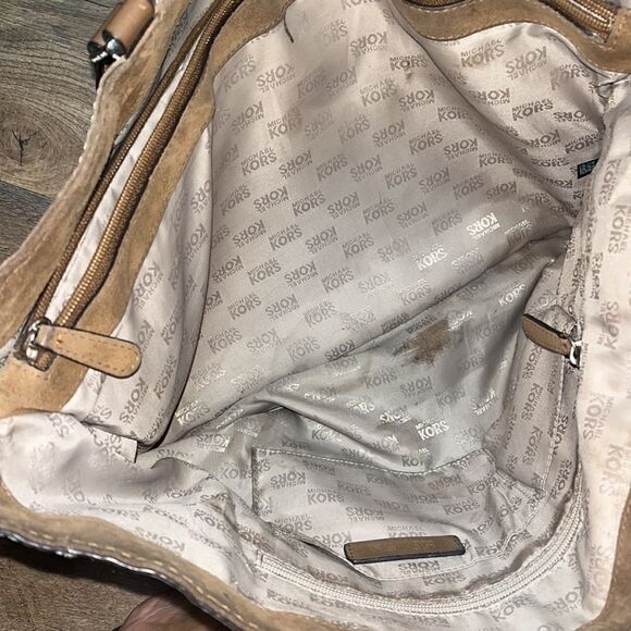 MICHAEL KORS "ASTOR" STUD BROWN LEATHER SUEDE LARGE SHOULDER TOTE MSRP $398 - Picture 4 of 5